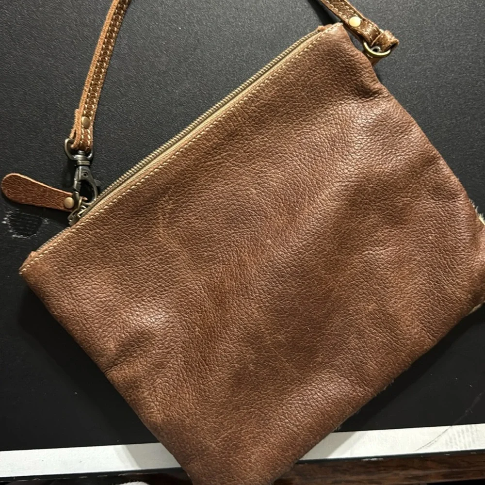 MYRA CLUTCH
Brown and Leopard Print Women's Clutch - Picture 2 of 5